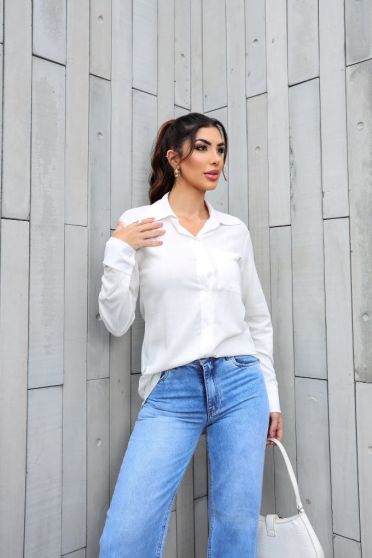 Camisa Lisa Com Bolso Frontal Feminina Revanche Candelária OFF WHITE
