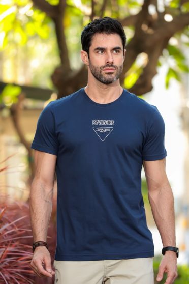 Camiseta Decote Careca Estampada Masculino Revanche Bálsamo AZUL MARINHO