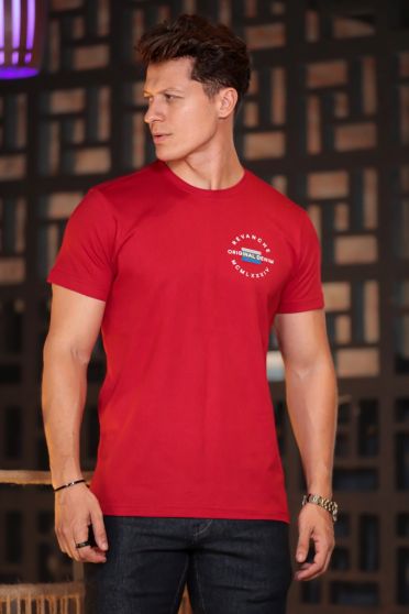 Camiseta Decote Careca Estampada Masculino Revanche Relvado BORDO