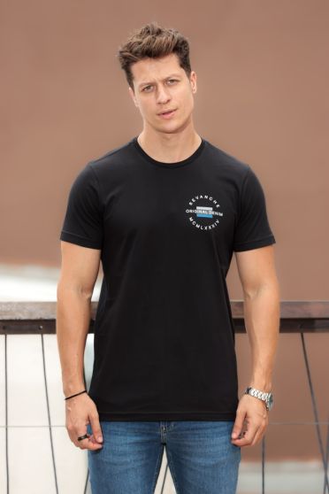 Camiseta Decote Careca Estampada Masculino Revanche Relvado PRETO